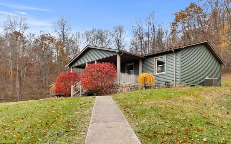 180 Union Church Hollow, Morgantown, West Virginia 26501, 3 Bedrooms Bedrooms, 6 Rooms Rooms,2 BathroomsBathrooms,Single Family Detached,For Sale,Union Church,10162422
