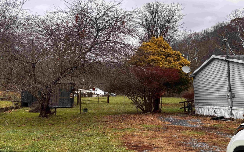 2090 Big Flint Road, Salem, West Virginia 26426, 3 Bedrooms Bedrooms, 8 Rooms Rooms,2 BathroomsBathrooms,Single Family Detached,For Sale,Big Flint,10162638