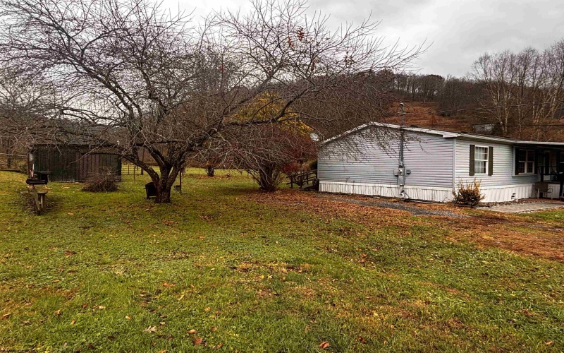 2090 Big Flint Road, Salem, West Virginia 26426, 3 Bedrooms Bedrooms, 8 Rooms Rooms,2 BathroomsBathrooms,Single Family Detached,For Sale,Big Flint,10162638