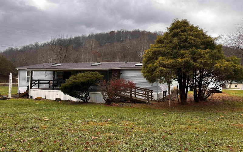 2090 Big Flint Road, Salem, West Virginia 26426, 3 Bedrooms Bedrooms, 8 Rooms Rooms,2 BathroomsBathrooms,Single Family Detached,For Sale,Big Flint,10162638