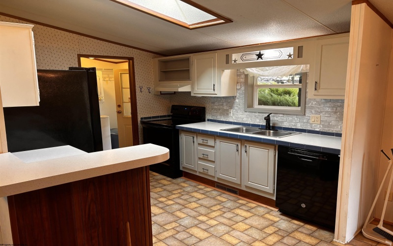 2090 Big Flint Road, Salem, West Virginia 26426, 3 Bedrooms Bedrooms, 8 Rooms Rooms,2 BathroomsBathrooms,Single Family Detached,For Sale,Big Flint,10162638