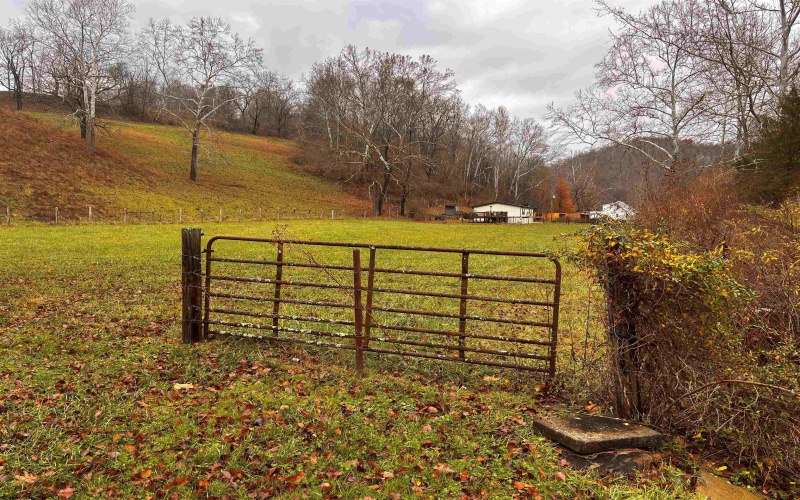 2090 Big Flint Road, Salem, West Virginia 26426, 3 Bedrooms Bedrooms, 8 Rooms Rooms,2 BathroomsBathrooms,Single Family Detached,For Sale,Big Flint,10162638