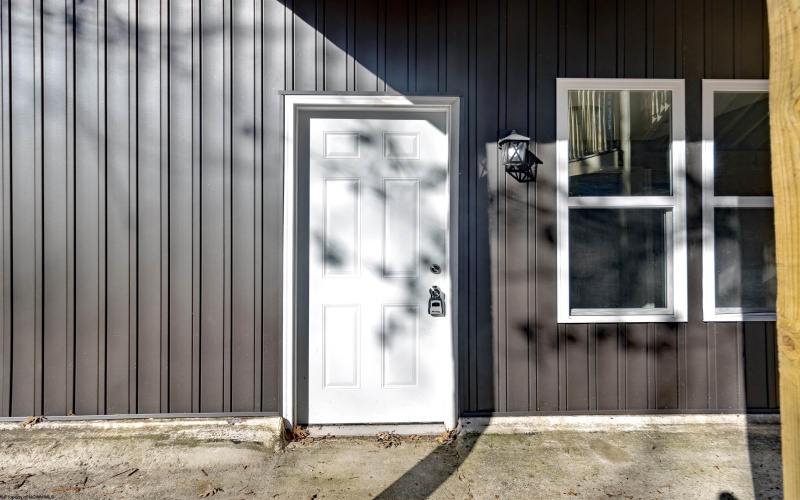 14 Kansas Street, Morgantown, West Virginia 26501, ,Multi-unit/income,For Sale,Kansas,10162647