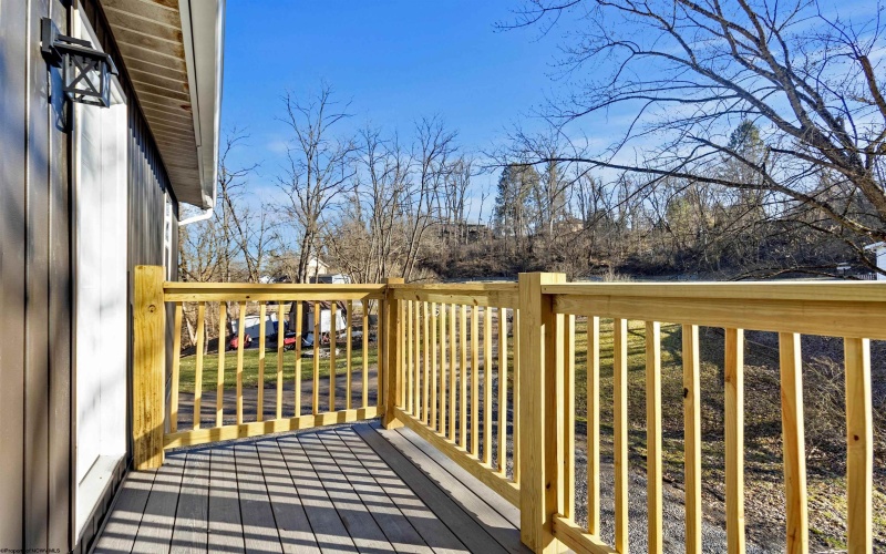 14 Kansas Street, Morgantown, West Virginia 26501, ,Multi-unit/income,For Sale,Kansas,10162647