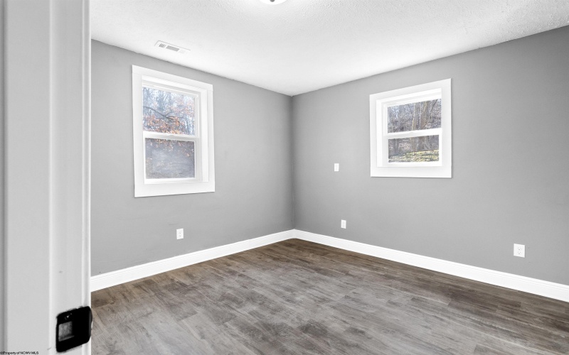 14 Kansas Street, Morgantown, West Virginia 26501, ,Multi-unit/income,For Sale,Kansas,10162647