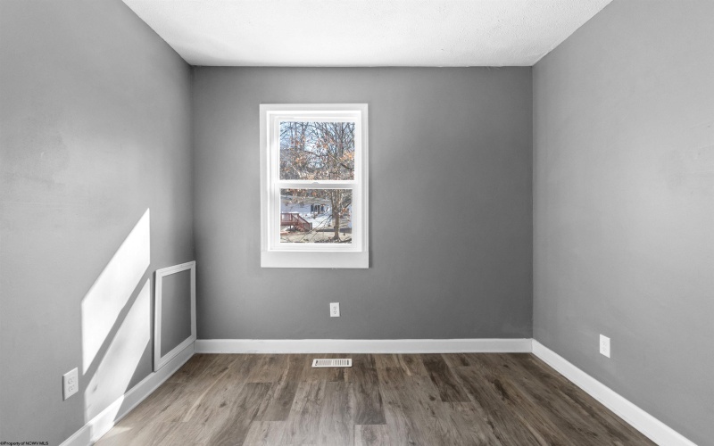 14 Kansas Street, Morgantown, West Virginia 26501, ,Multi-unit/income,For Sale,Kansas,10162647