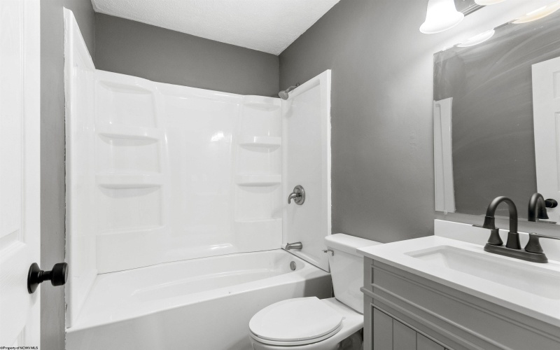 14 Kansas Street, Morgantown, West Virginia 26501, ,Multi-unit/income,For Sale,Kansas,10162647