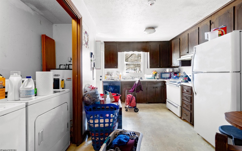 14 Kansas Street, Morgantown, West Virginia 26501, ,Multi-unit/income,For Sale,Kansas,10162647