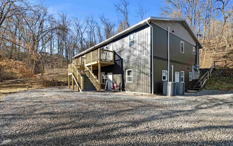 14 Kansas Street, Morgantown, West Virginia 26501, ,Multi-unit/income,For Sale,Kansas,10162647