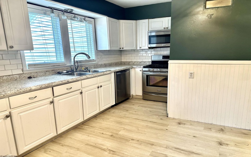 815 Duff Avenue, Clarksburg, West Virginia 26301, 3 Bedrooms Bedrooms, 6 Rooms Rooms,1 BathroomBathrooms,Single Family Detached,For Sale,Duff,10152356 815 Duff Avenue, Clarksburg, West Virginia 26301, 3 Bedrooms Bedrooms, 6 Rooms Rooms,1 BathroomBathrooms,Single Family Detached,For Sale,Duff,10152356