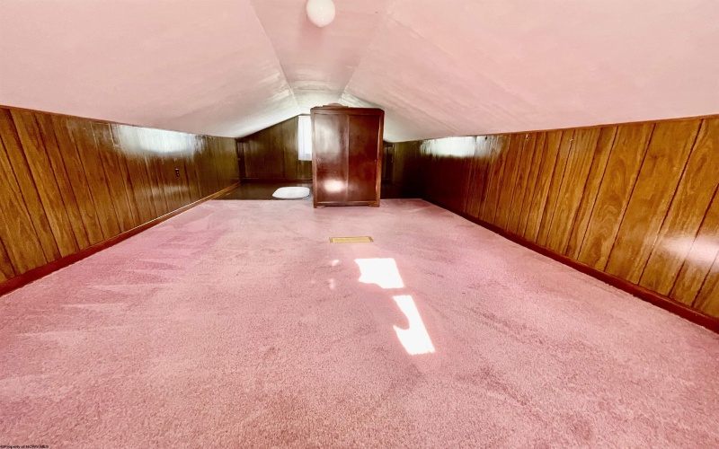 303 Morgantown Street, Kingwood, West Virginia 26537, 1 Bedroom Bedrooms, 4 Rooms Rooms,1 BathroomBathrooms,Single Family Detached,For Sale,Morgantown,10159431