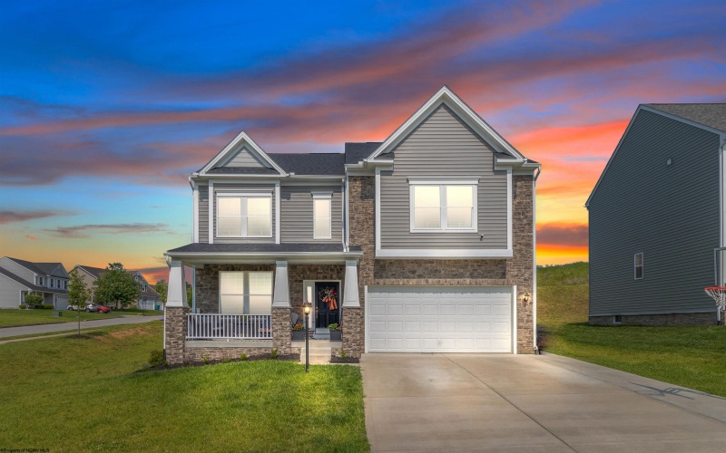 303 Lexington Circle, Bridgeport, West Virginia 26330, 4 Bedrooms Bedrooms, 10 Rooms Rooms,2 BathroomsBathrooms,Single Family Detached,For Sale,Lexington,10159803