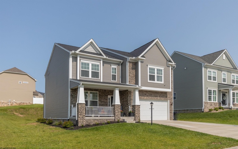 303 Lexington Circle, Bridgeport, West Virginia 26330, 4 Bedrooms Bedrooms, 10 Rooms Rooms,2 BathroomsBathrooms,Single Family Detached,For Sale,Lexington,10159803