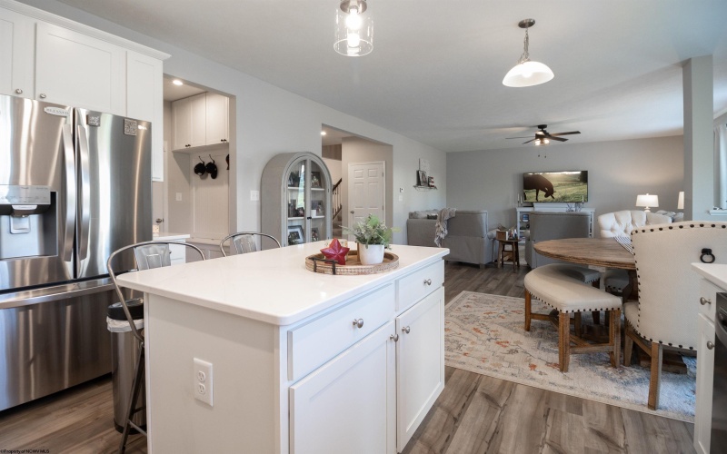 303 Lexington Circle, Bridgeport, West Virginia 26330, 4 Bedrooms Bedrooms, 10 Rooms Rooms,2 BathroomsBathrooms,Single Family Detached,For Sale,Lexington,10159803