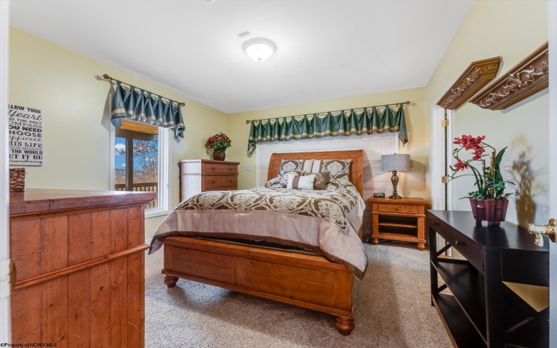 4759 Ridgetop Drive, Morgantown, West Virginia 26508, 5 Bedrooms Bedrooms, 13 Rooms Rooms,4 BathroomsBathrooms,Single Family Detached,For Sale,Ridgetop,10162654