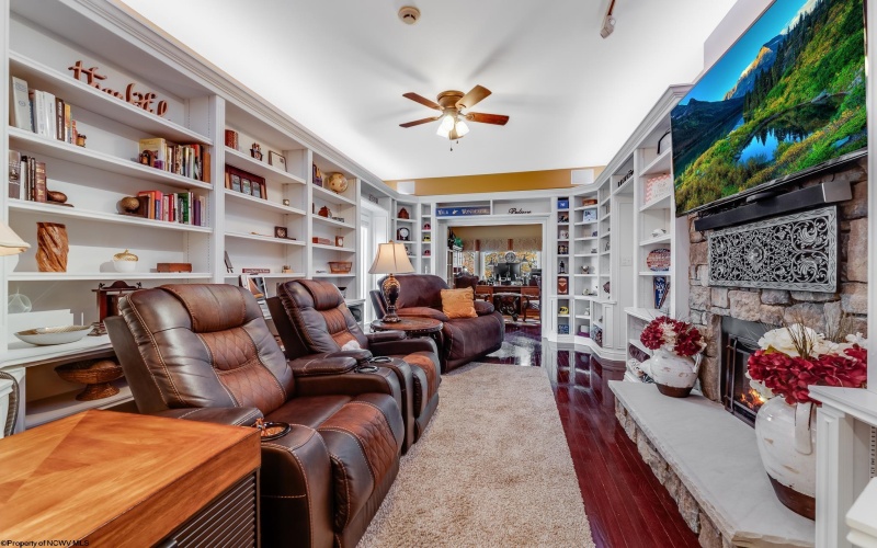 4759 Ridgetop Drive, Morgantown, West Virginia 26508, 5 Bedrooms Bedrooms, 13 Rooms Rooms,4 BathroomsBathrooms,Single Family Detached,For Sale,Ridgetop,10162654