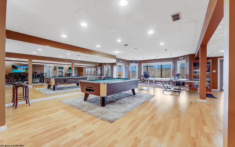 4759 Ridgetop Drive, Morgantown, West Virginia 26508, 5 Bedrooms Bedrooms, 13 Rooms Rooms,4 BathroomsBathrooms,Single Family Detached,For Sale,Ridgetop,10162654