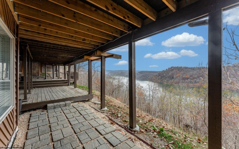 4759 Ridgetop Drive, Morgantown, West Virginia 26508, 5 Bedrooms Bedrooms, 13 Rooms Rooms,4 BathroomsBathrooms,Single Family Detached,For Sale,Ridgetop,10162654