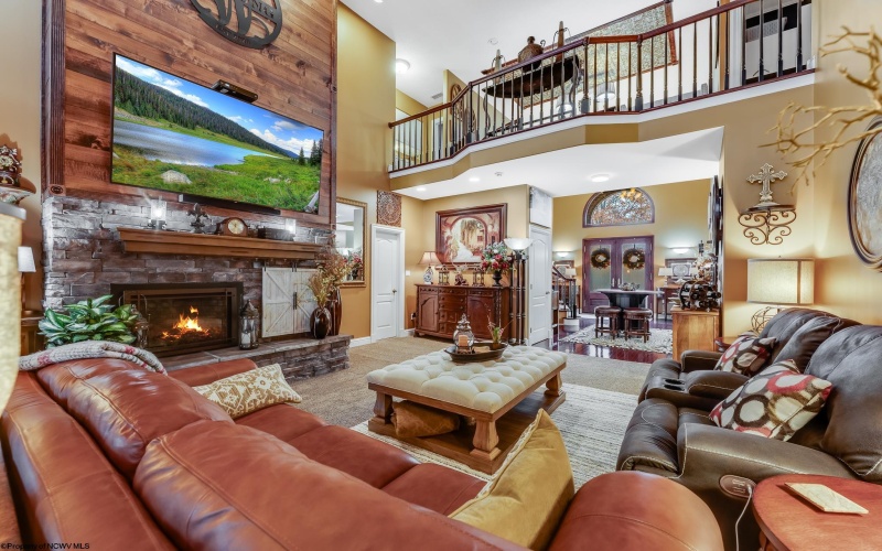 4759 Ridgetop Drive, Morgantown, West Virginia 26508, 5 Bedrooms Bedrooms, 13 Rooms Rooms,4 BathroomsBathrooms,Single Family Detached,For Sale,Ridgetop,10162654