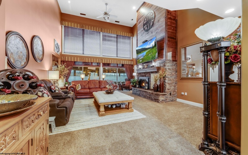 4759 Ridgetop Drive, Morgantown, West Virginia 26508, 5 Bedrooms Bedrooms, 13 Rooms Rooms,4 BathroomsBathrooms,Single Family Detached,For Sale,Ridgetop,10162654