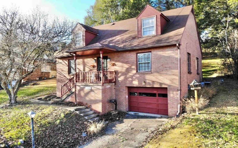 1113 Sunset Drive, Fairmont, West Virginia 26554, 3 Bedrooms Bedrooms, 6 Rooms Rooms,1 BathroomBathrooms,Single Family Detached,For Sale,Sunset,10162640