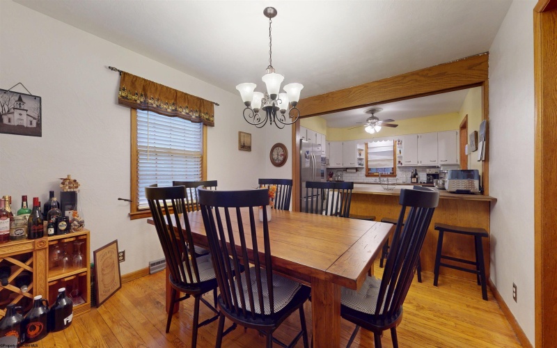 1113 Sunset Drive, Fairmont, West Virginia 26554, 3 Bedrooms Bedrooms, 6 Rooms Rooms,1 BathroomBathrooms,Single Family Detached,For Sale,Sunset,10162640