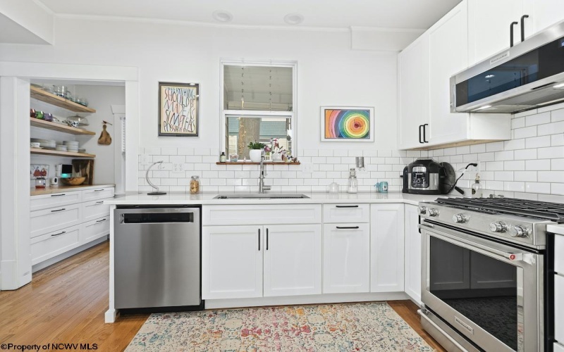 417 Elm Street, Morgantown, West Virginia 26501, 3 Bedrooms Bedrooms, 7 Rooms Rooms,1 BathroomBathrooms,Single Family Detached,For Sale,Elm,10162642