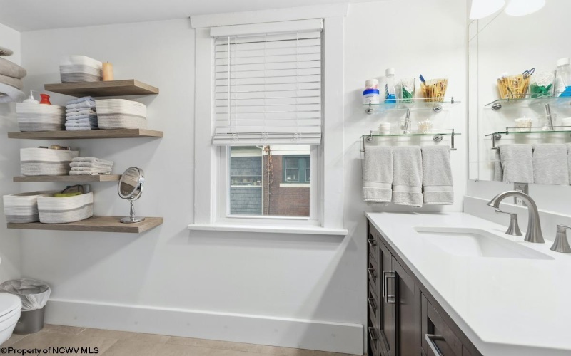 417 Elm Street, Morgantown, West Virginia 26501, 3 Bedrooms Bedrooms, 7 Rooms Rooms,1 BathroomBathrooms,Single Family Detached,For Sale,Elm,10162642