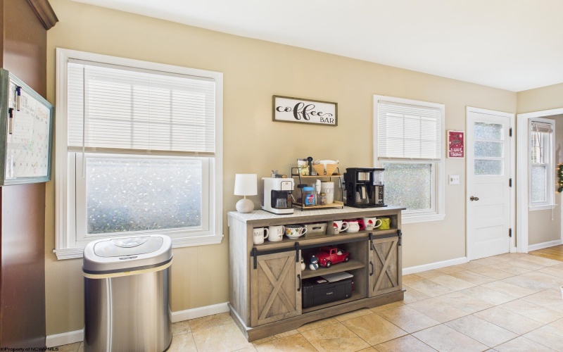 1130 Park Drive, Fairmont, West Virginia 26554, 3 Bedrooms Bedrooms, 6 Rooms Rooms,2 BathroomsBathrooms,Single Family Detached,For Sale,Park,10162639