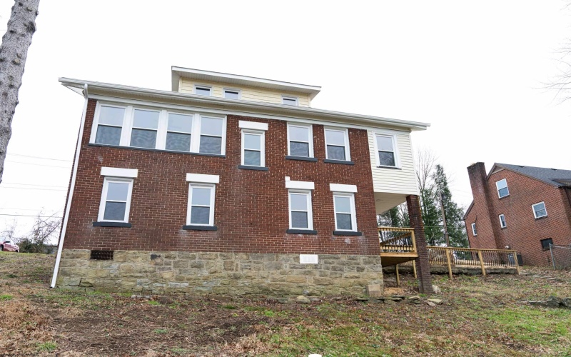 1515 Edgeway Drive, Fairmont, West Virginia 26554-5513, 5 Bedrooms Bedrooms, 11 Rooms Rooms,3 BathroomsBathrooms,Single Family Detached,For Sale,Edgeway,10162643 1515 Edgeway Drive, Fairmont, West Virginia 26554-5513, 5 Bedrooms Bedrooms, 11 Rooms Rooms,3 BathroomsBathrooms,Single Family Detached,For Sale,Edgeway,10162643