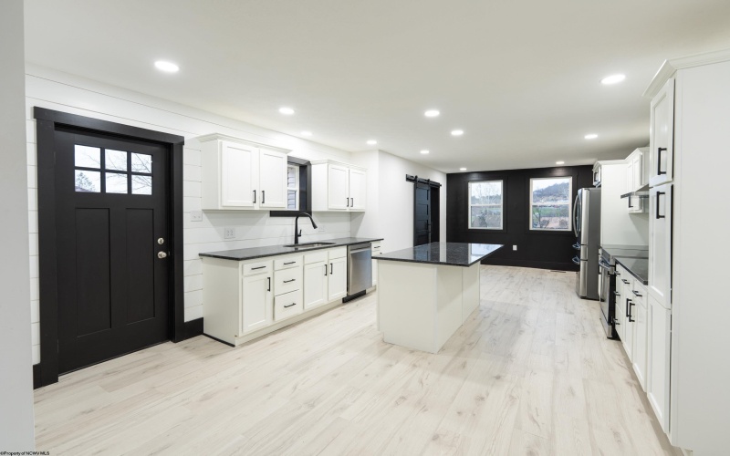 1515 Edgeway Drive, Fairmont, West Virginia 26554-5513, 5 Bedrooms Bedrooms, 11 Rooms Rooms,3 BathroomsBathrooms,Single Family Detached,For Sale,Edgeway,10162643 1515 Edgeway Drive, Fairmont, West Virginia 26554-5513, 5 Bedrooms Bedrooms, 11 Rooms Rooms,3 BathroomsBathrooms,Single Family Detached,For Sale,Edgeway,10162643