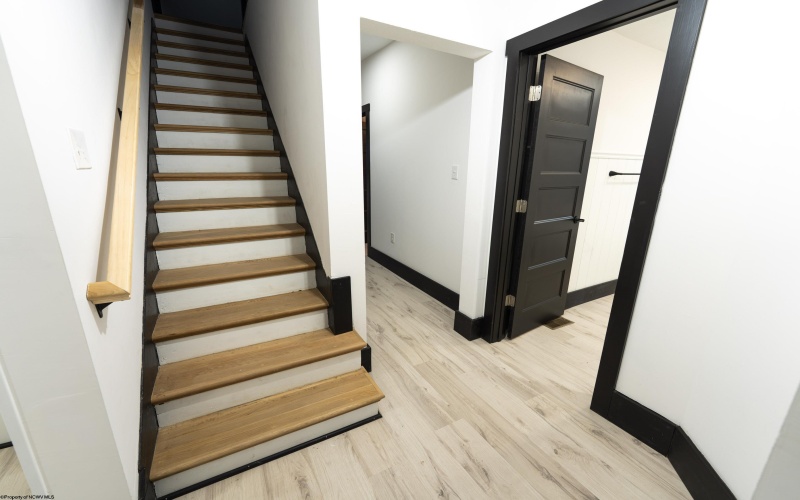 1515 Edgeway Drive, Fairmont, West Virginia 26554-5513, 5 Bedrooms Bedrooms, 11 Rooms Rooms,3 BathroomsBathrooms,Single Family Detached,For Sale,Edgeway,10162643 1515 Edgeway Drive, Fairmont, West Virginia 26554-5513, 5 Bedrooms Bedrooms, 11 Rooms Rooms,3 BathroomsBathrooms,Single Family Detached,For Sale,Edgeway,10162643