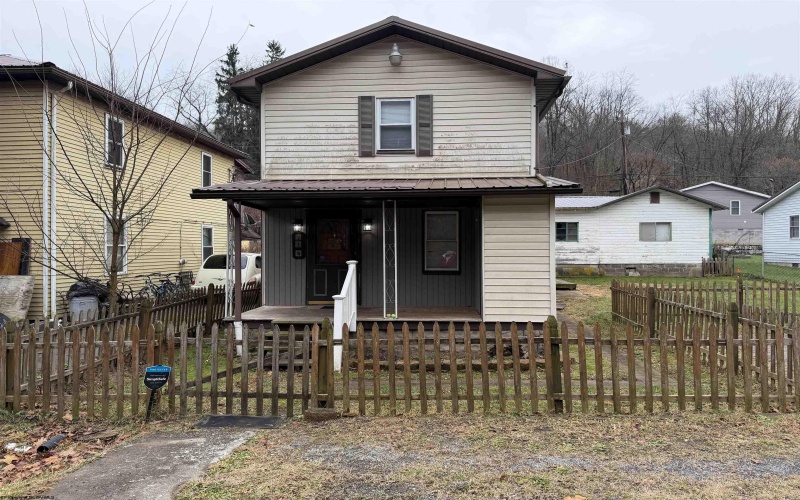 21 Ramp Hollow Road, Pursglove, West Virginia 26546, 2 Bedrooms Bedrooms, 5 Rooms Rooms,1 BathroomBathrooms,Residential Rentals,For Rent,Ramp Hollow,10162660 21 Ramp Hollow Road, Pursglove, West Virginia 26546, 2 Bedrooms Bedrooms, 5 Rooms Rooms,1 BathroomBathrooms,Residential Rentals,For Rent,Ramp Hollow,10162660