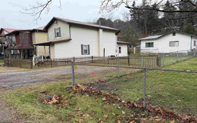 21 Ramp Hollow Road, Pursglove, West Virginia 26546, 2 Bedrooms Bedrooms, 5 Rooms Rooms,1 BathroomBathrooms,Residential Rentals,For Rent,Ramp Hollow,10162660 21 Ramp Hollow Road, Pursglove, West Virginia 26546, 2 Bedrooms Bedrooms, 5 Rooms Rooms,1 BathroomBathrooms,Residential Rentals,For Rent,Ramp Hollow,10162660