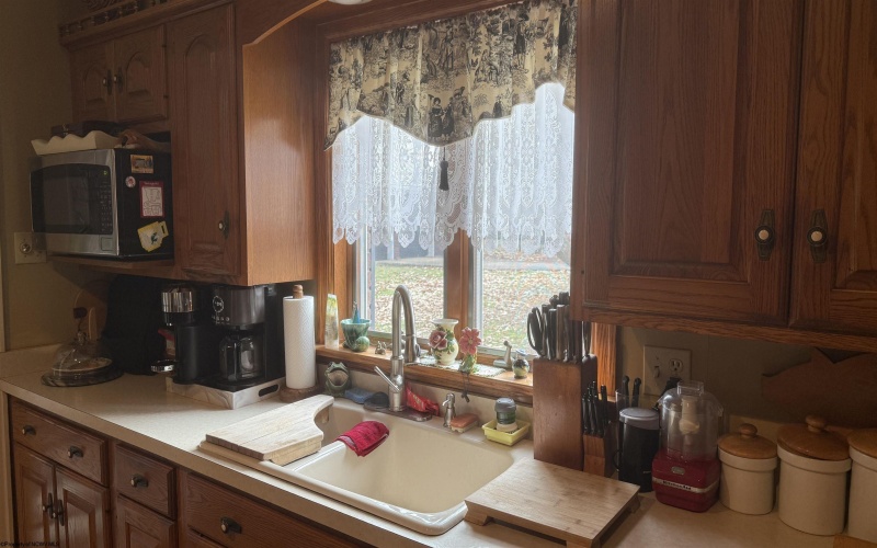 340 Buckhannon Avenue, Clarksburg, West Virginia 26301, 4 Bedrooms Bedrooms, 10 Rooms Rooms,2 BathroomsBathrooms,Single Family Detached,For Sale,Buckhannon,10162662 340 Buckhannon Avenue, Clarksburg, West Virginia 26301, 4 Bedrooms Bedrooms, 10 Rooms Rooms,2 BathroomsBathrooms,Single Family Detached,For Sale,Buckhannon,10162662