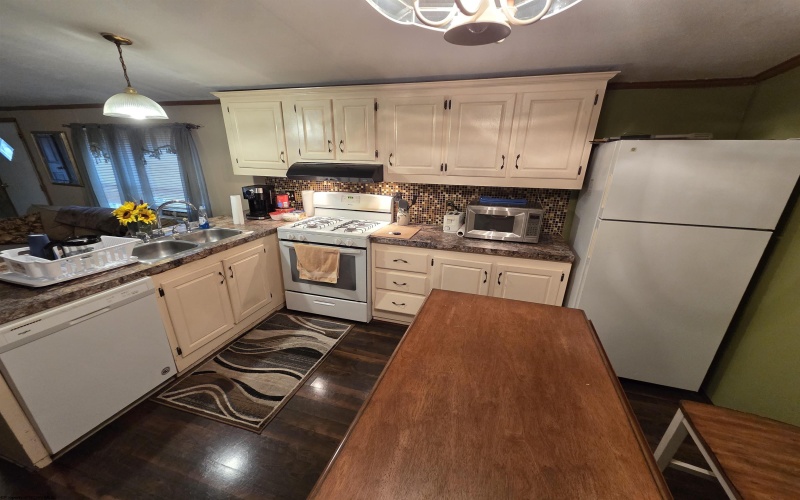 1837 Brooklyn Heights Road, Parsons, West Virginia 26287-0000, 3 Bedrooms Bedrooms, 5 Rooms Rooms,1 BathroomBathrooms,Single Family Detached,For Sale,Brooklyn Heights,10162659