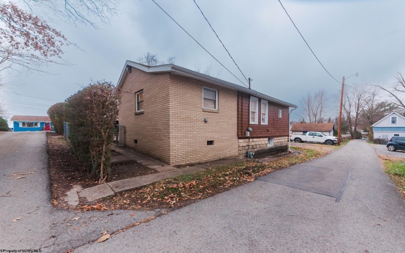 16 Warrick Street, Morgantown, West Virginia 26505, 3 Bedrooms Bedrooms, 6 Rooms Rooms,2 BathroomsBathrooms,Single Family Detached,For Sale,Warrick,10162661