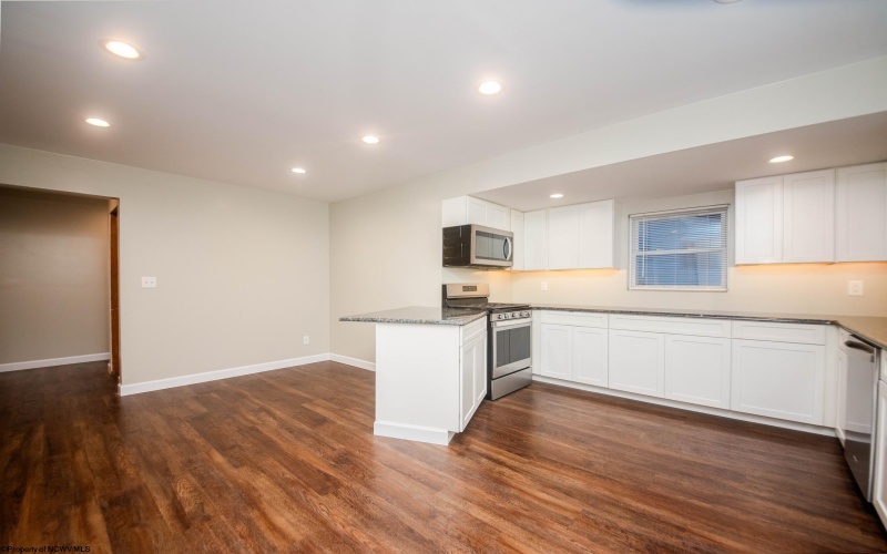 16 Warrick Street, Morgantown, West Virginia 26505, 3 Bedrooms Bedrooms, 6 Rooms Rooms,2 BathroomsBathrooms,Single Family Detached,For Sale,Warrick,10162661