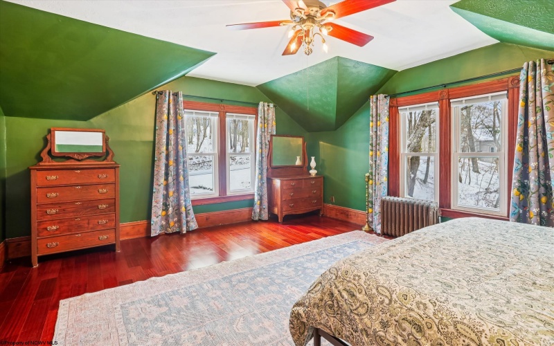 364 4th Street, Davis, West Virginia 26260, 4 Bedrooms Bedrooms, 8 Rooms Rooms,2 BathroomsBathrooms,Single Family Detached,For Sale,4th,10162669