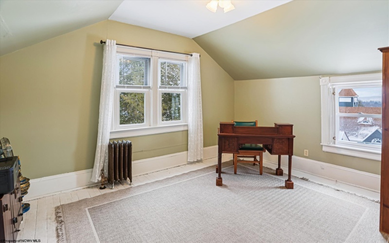 364 4th Street, Davis, West Virginia 26260, 4 Bedrooms Bedrooms, 8 Rooms Rooms,2 BathroomsBathrooms,Single Family Detached,For Sale,4th,10162669