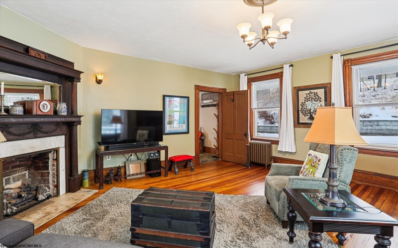 364 4th Street, Davis, West Virginia 26260, 4 Bedrooms Bedrooms, 8 Rooms Rooms,2 BathroomsBathrooms,Single Family Detached,For Sale,4th,10162669