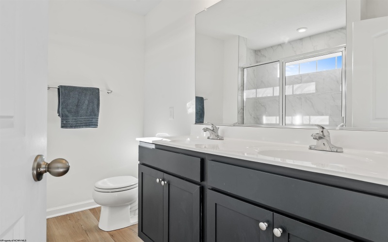 318 Bay Street, Morgantown, West Virginia 26508, 3 Bedrooms Bedrooms, 8 Rooms Rooms,2 BathroomsBathrooms,Single Family Attached,For Sale,Bay,10162668