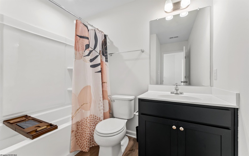 318 Bay Street, Morgantown, West Virginia 26508, 3 Bedrooms Bedrooms, 8 Rooms Rooms,2 BathroomsBathrooms,Single Family Attached,For Sale,Bay,10162668