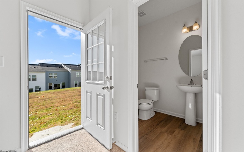 318 Bay Street, Morgantown, West Virginia 26508, 3 Bedrooms Bedrooms, 8 Rooms Rooms,2 BathroomsBathrooms,Single Family Attached,For Sale,Bay,10162668