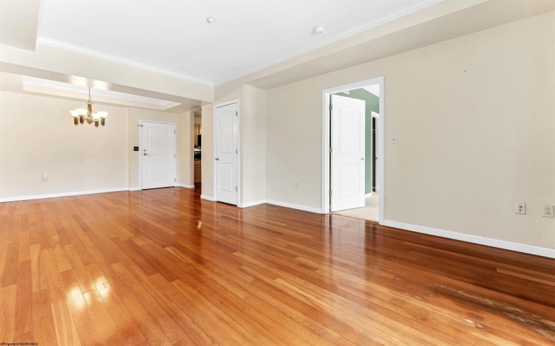 1117 University Avenue, Morgantown, West Virginia 26505, 2 Bedrooms Bedrooms, 5 Rooms Rooms,2 BathroomsBathrooms,Single Family Attached,For Sale,University,10162672