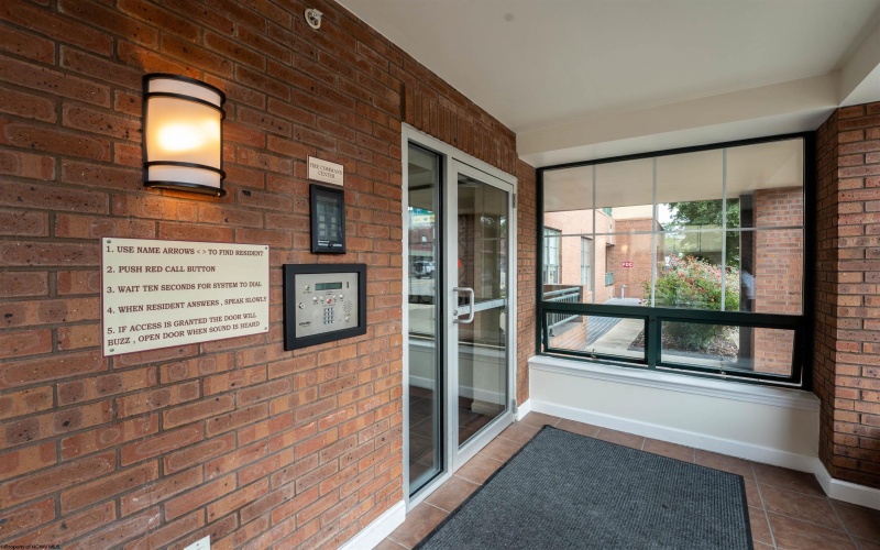 1117 University Avenue, Morgantown, West Virginia 26505, 2 Bedrooms Bedrooms, 5 Rooms Rooms,2 BathroomsBathrooms,Single Family Attached,For Sale,University,10162672