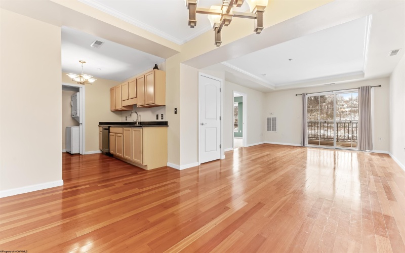 1117 University Avenue, Morgantown, West Virginia 26505, 2 Bedrooms Bedrooms, 5 Rooms Rooms,2 BathroomsBathrooms,Single Family Attached,For Sale,University,10162672