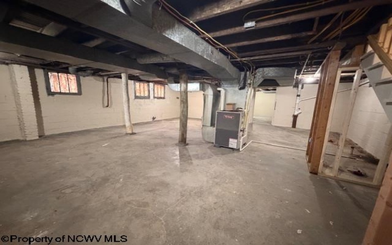 127 Elkins Street, Fairmont, West Virginia 26554, 3 Bedrooms Bedrooms, 7 Rooms Rooms,2 BathroomsBathrooms,Single Family Detached,For Sale,Elkins,10162666