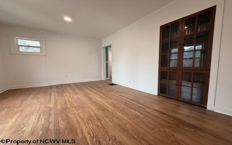 127 Elkins Street, Fairmont, West Virginia 26554, 3 Bedrooms Bedrooms, 7 Rooms Rooms,2 BathroomsBathrooms,Single Family Detached,For Sale,Elkins,10162666