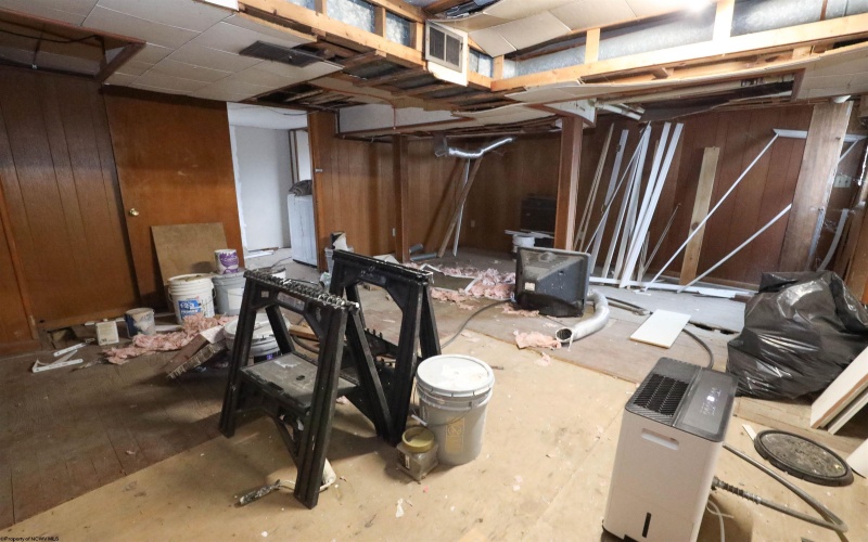 909 College Avenue, Morgantown, West Virginia 26508, 3 Bedrooms Bedrooms, 10 Rooms Rooms,2 BathroomsBathrooms,Residential Rentals,For Rent,College,10162670